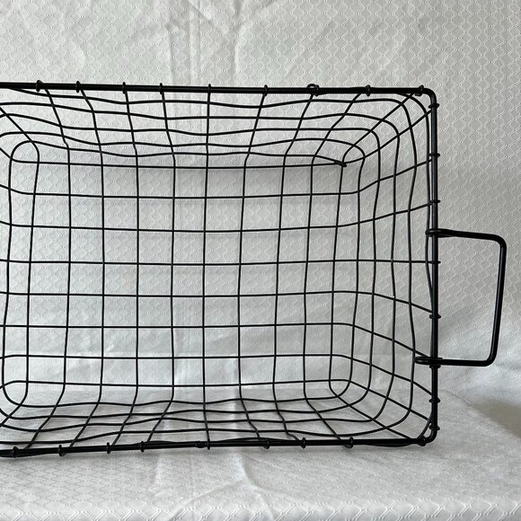 Black wire basket with handles - Picture 5 of 5